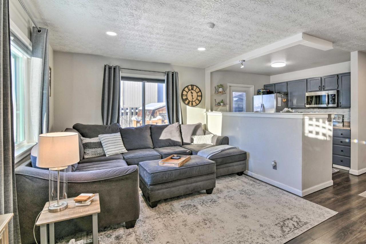 Updated Townhome Near Airport And Shopping! Anchorage Kültér fotó